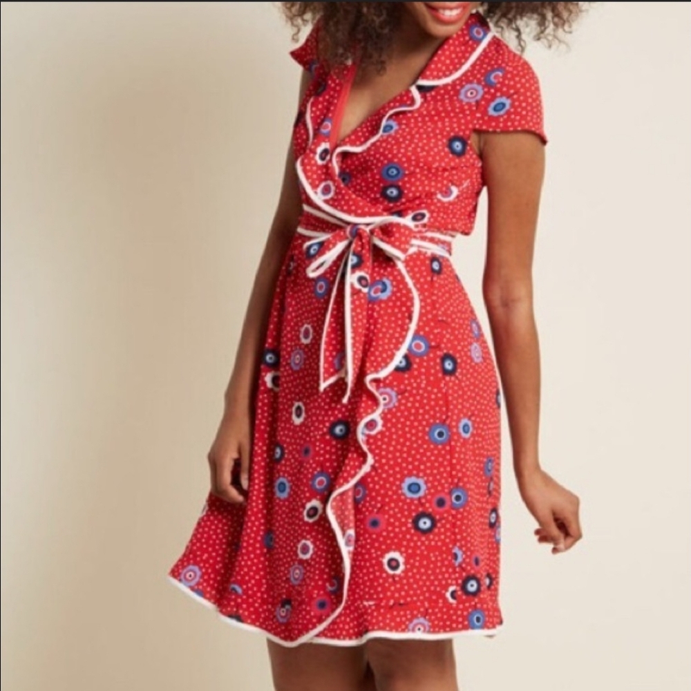 Modcloth | Floral Dotted Wrap Dress SIZE MEDIUM